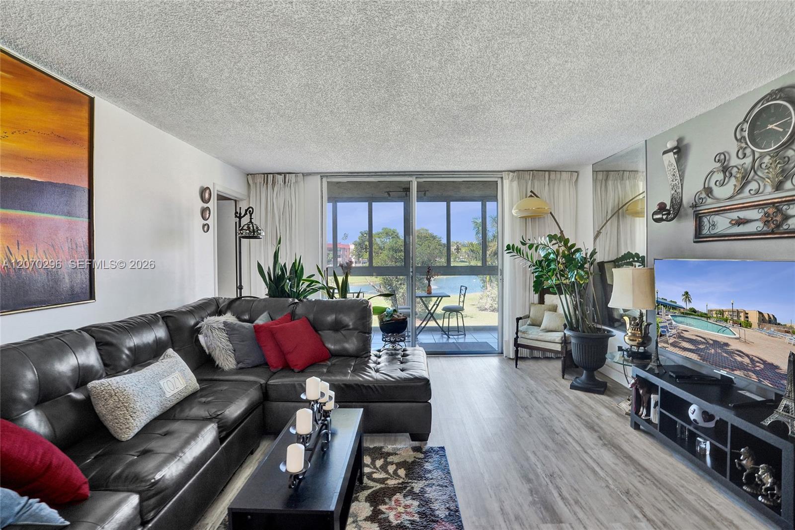 9461 Sunrise Lakes Boulevard 208 Property Photo 1