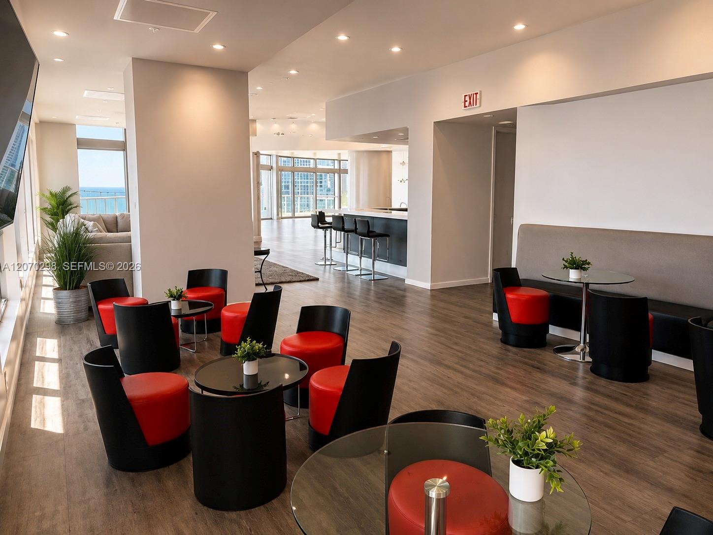300 S Biscayne Boulevard 2503 Property Photo 8