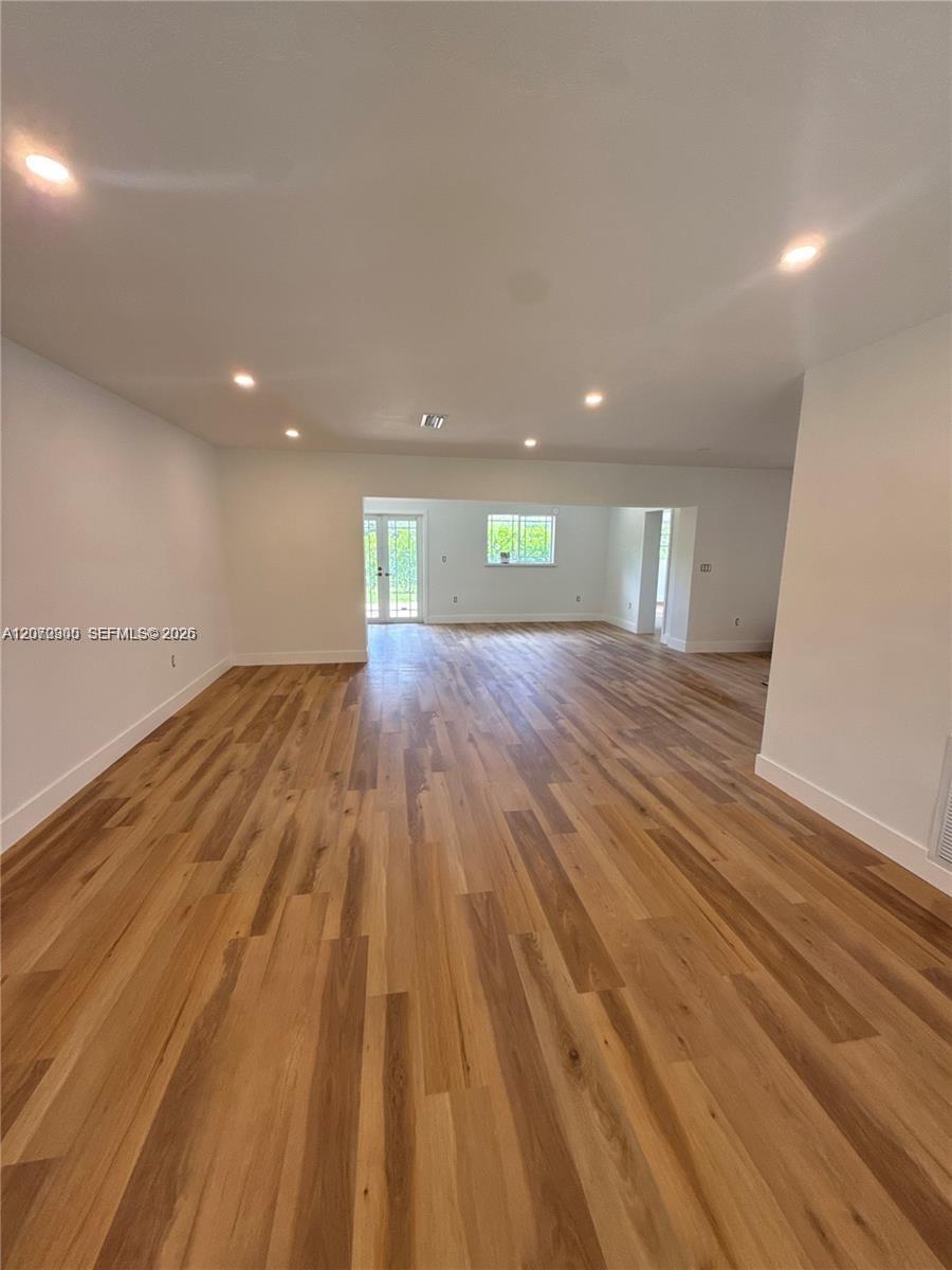 1532 Trillo Avenue Property Photo 3