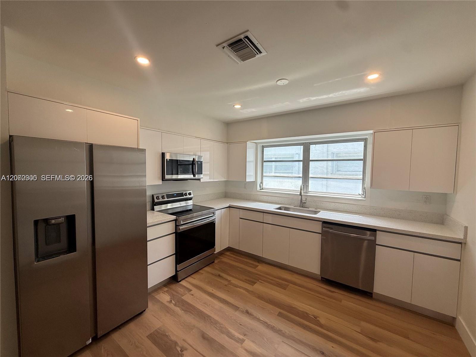 1532 Trillo Avenue Property Photo 6