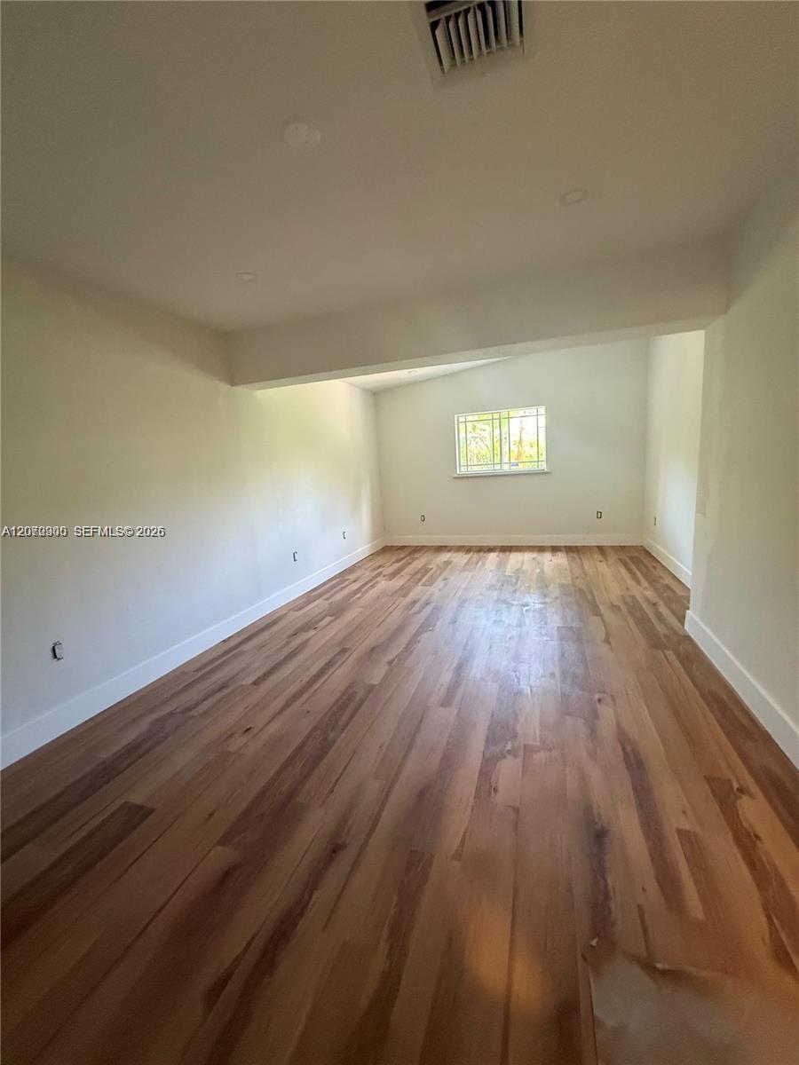 1532 Trillo Avenue Property Photo 9