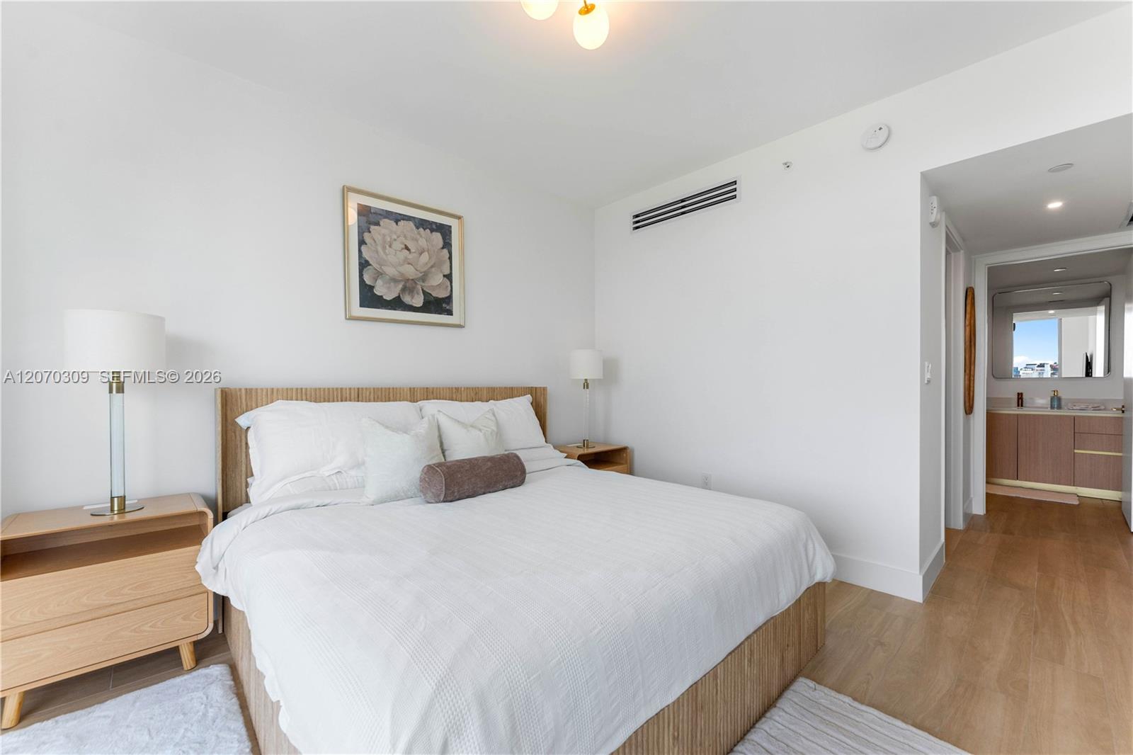 90 Ne 32 727 Property Photo 17