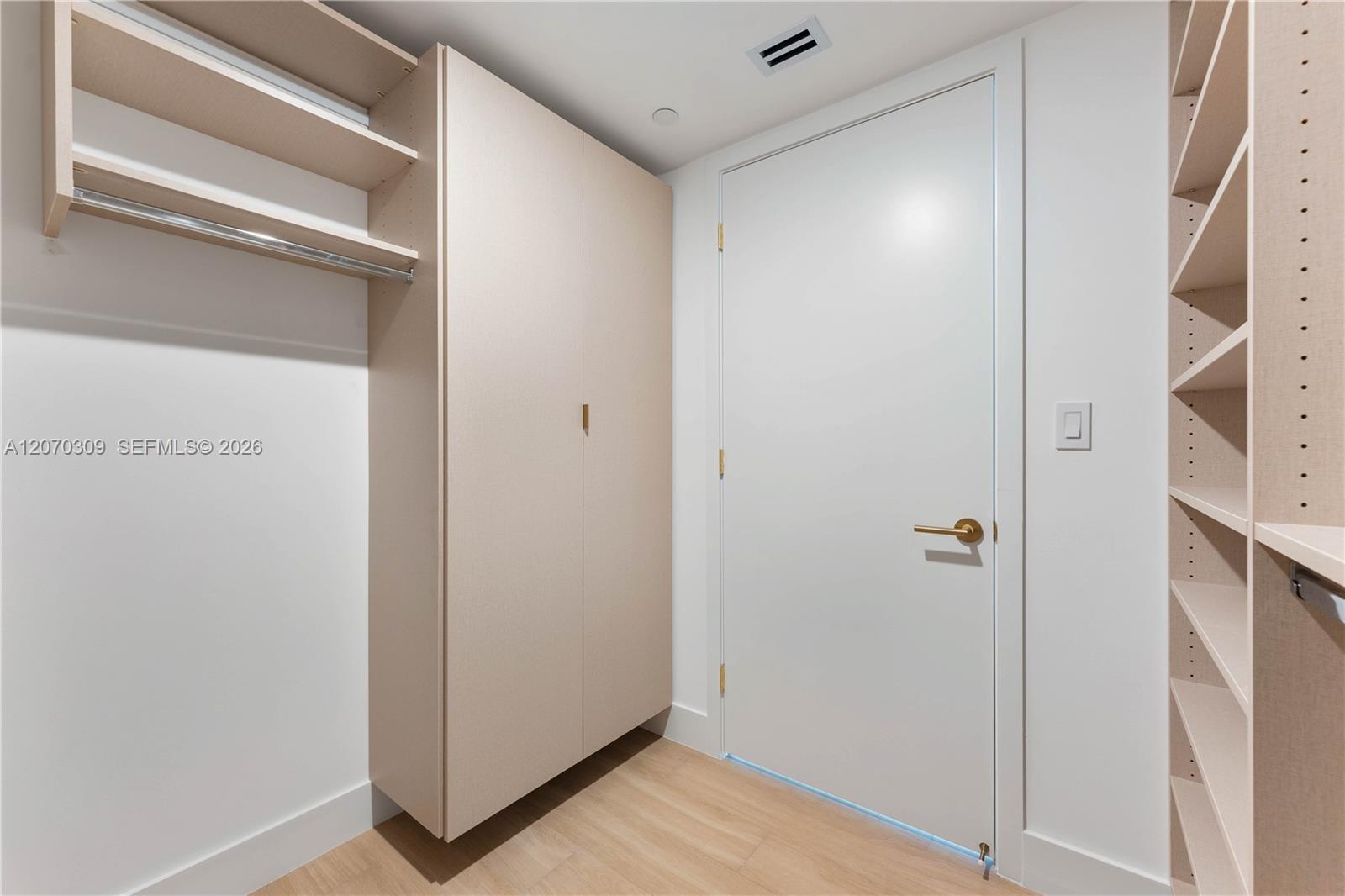 90 Ne 32 727 Property Photo 20