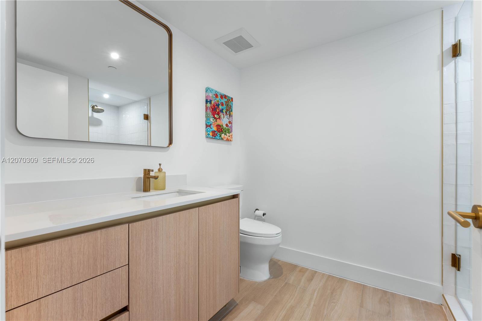 90 Ne 32 727 Property Photo 24