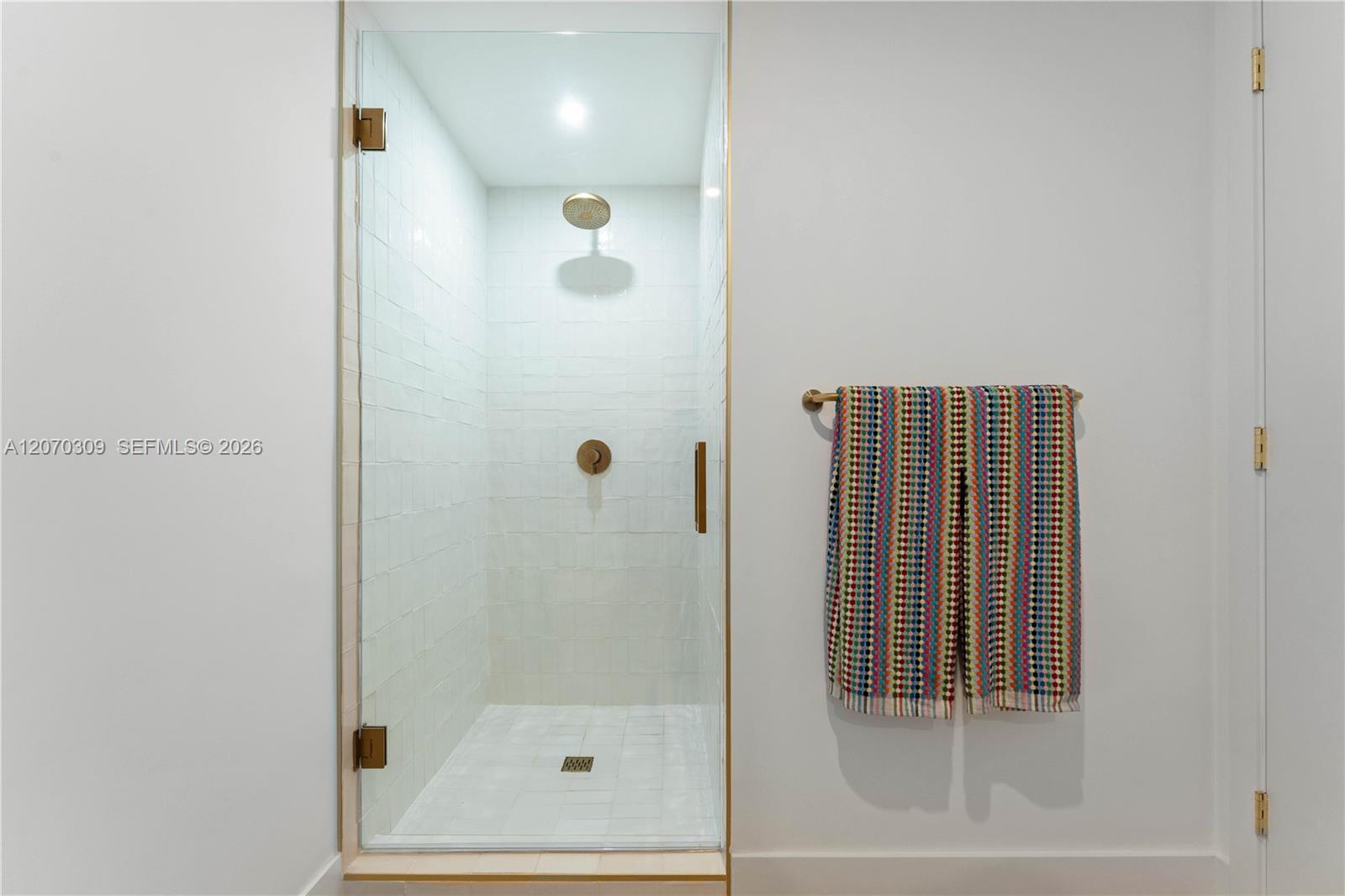 90 Ne 32 727 Property Photo 25