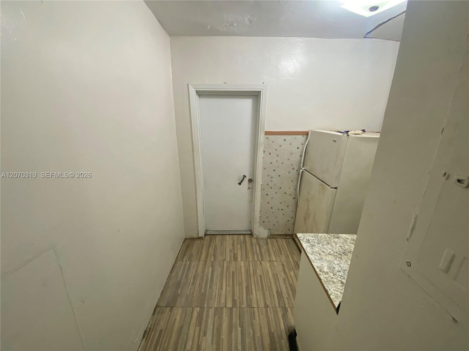 350 Sw 34th Avenue - Property Photo 9