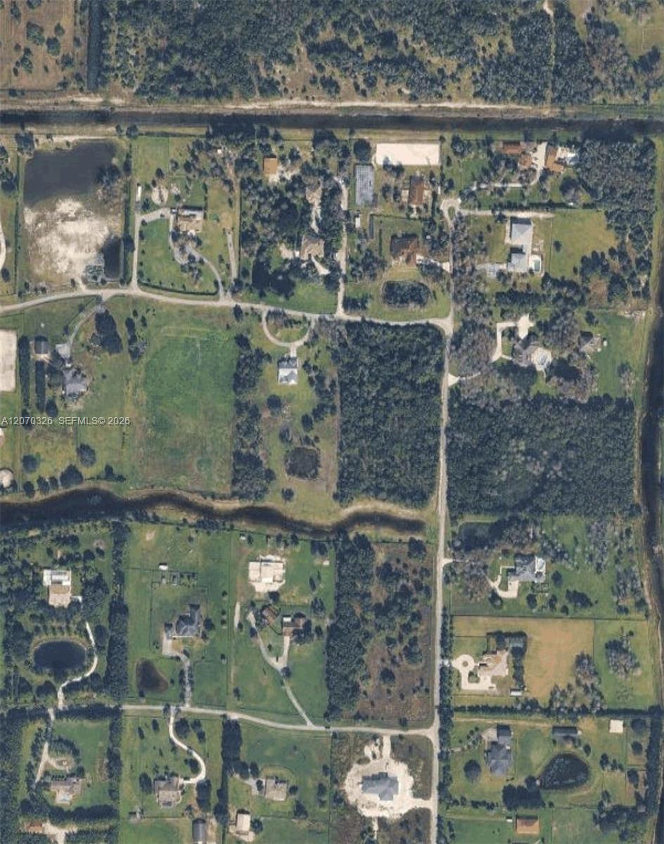 19556 Black Falcon Road Property Photo 10