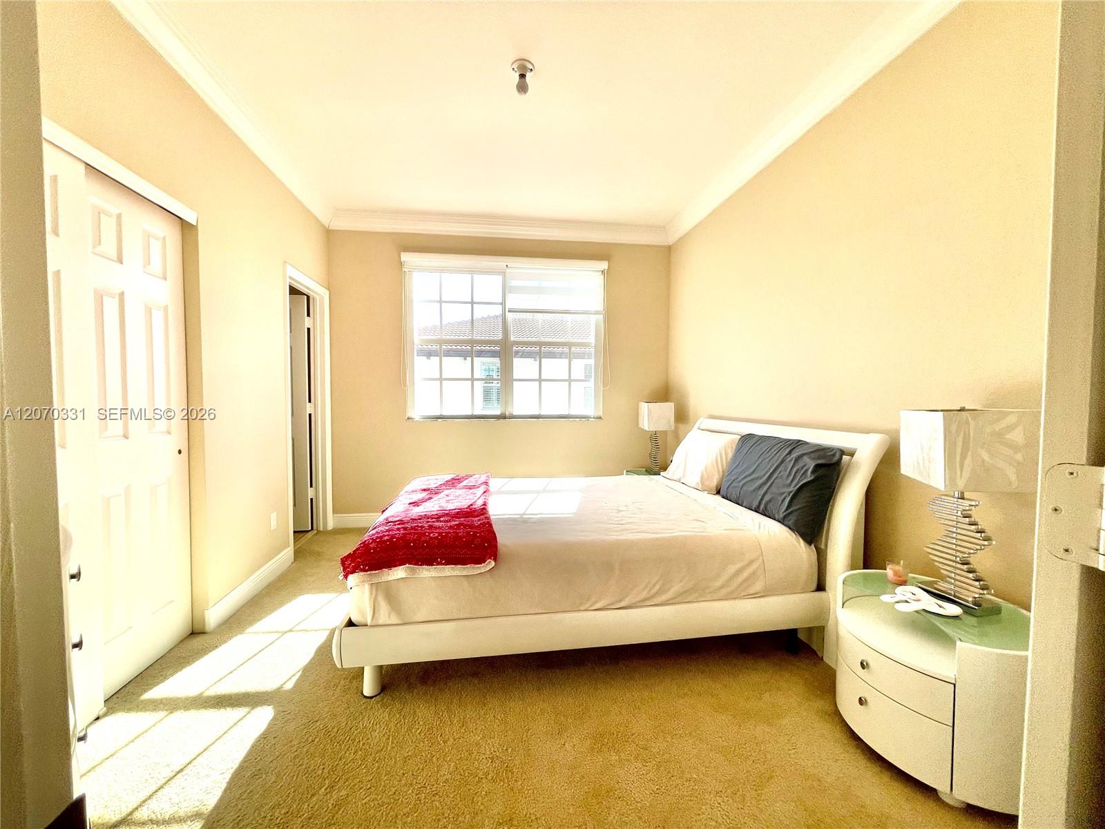 A12070331 Property Photo 30