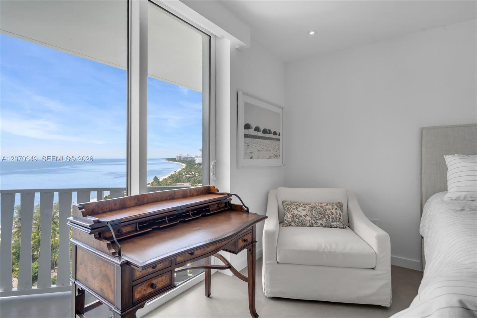 200 Ocean Lane Drive Pb4 Property Photo 17