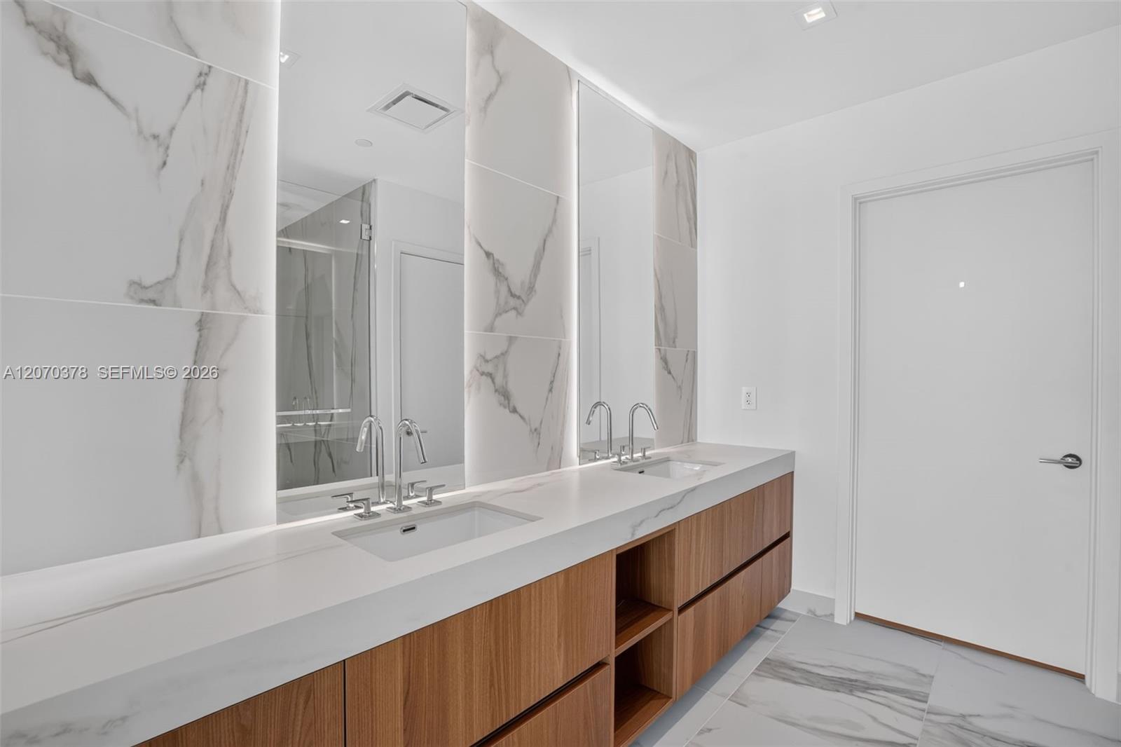 1400 Biscayne Boulevard 1605 Property Photo 10