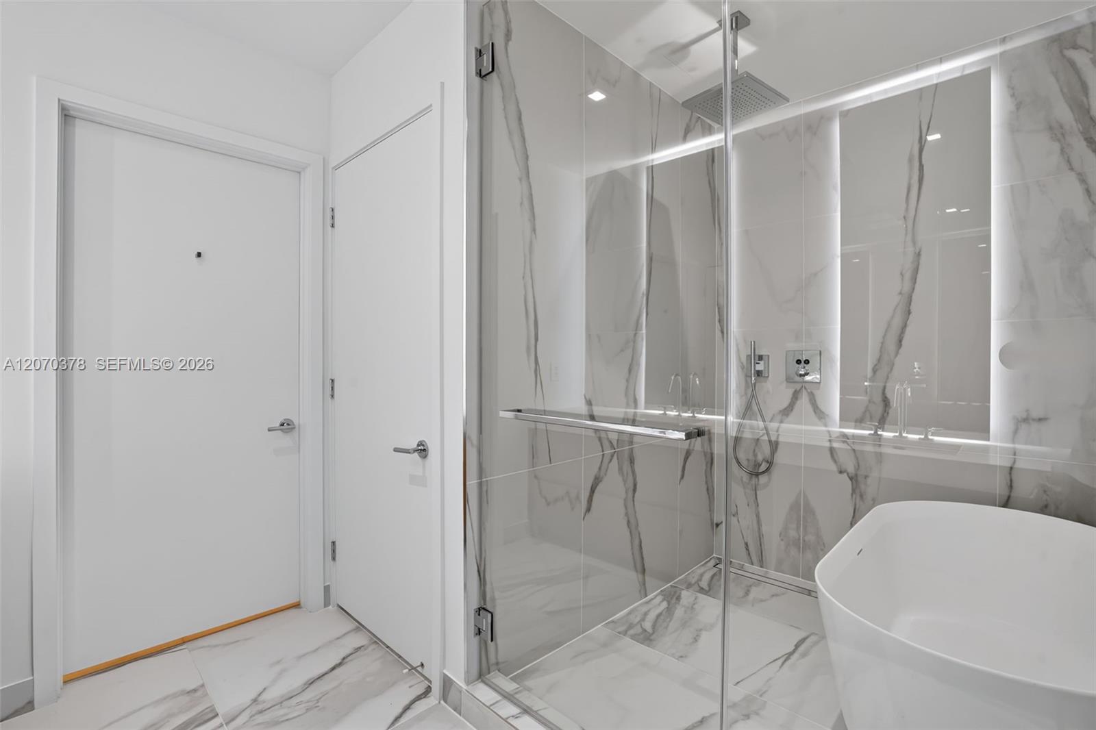 1400 Biscayne Boulevard 1605 Property Photo 12