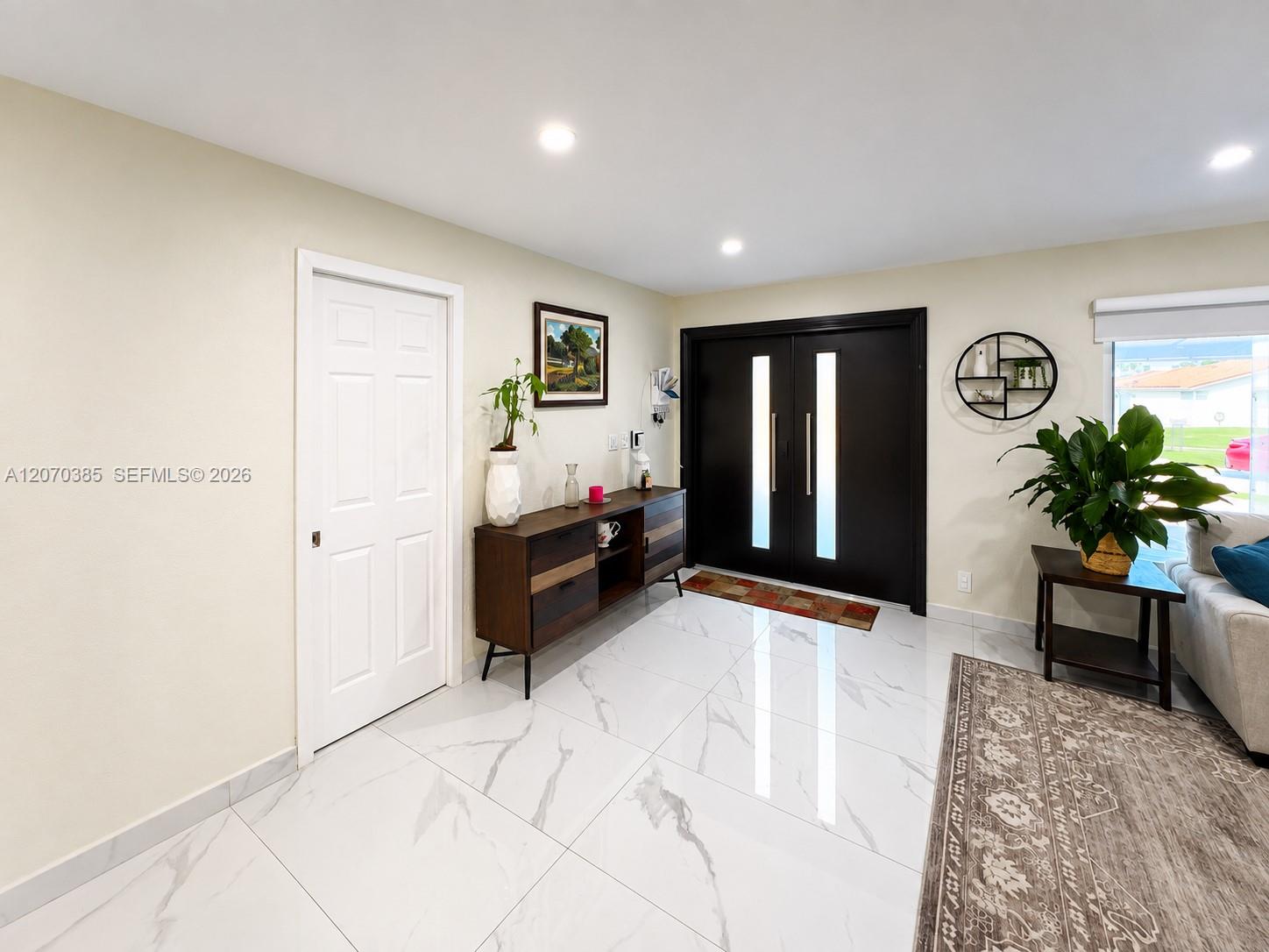 12231 Sw 1st Street Property Photo 5