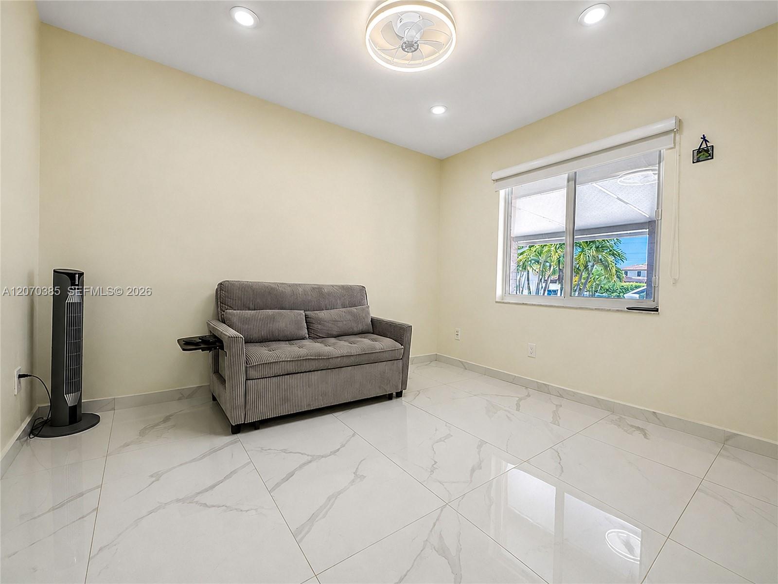 12231 Sw 1st Street Property Photo 21