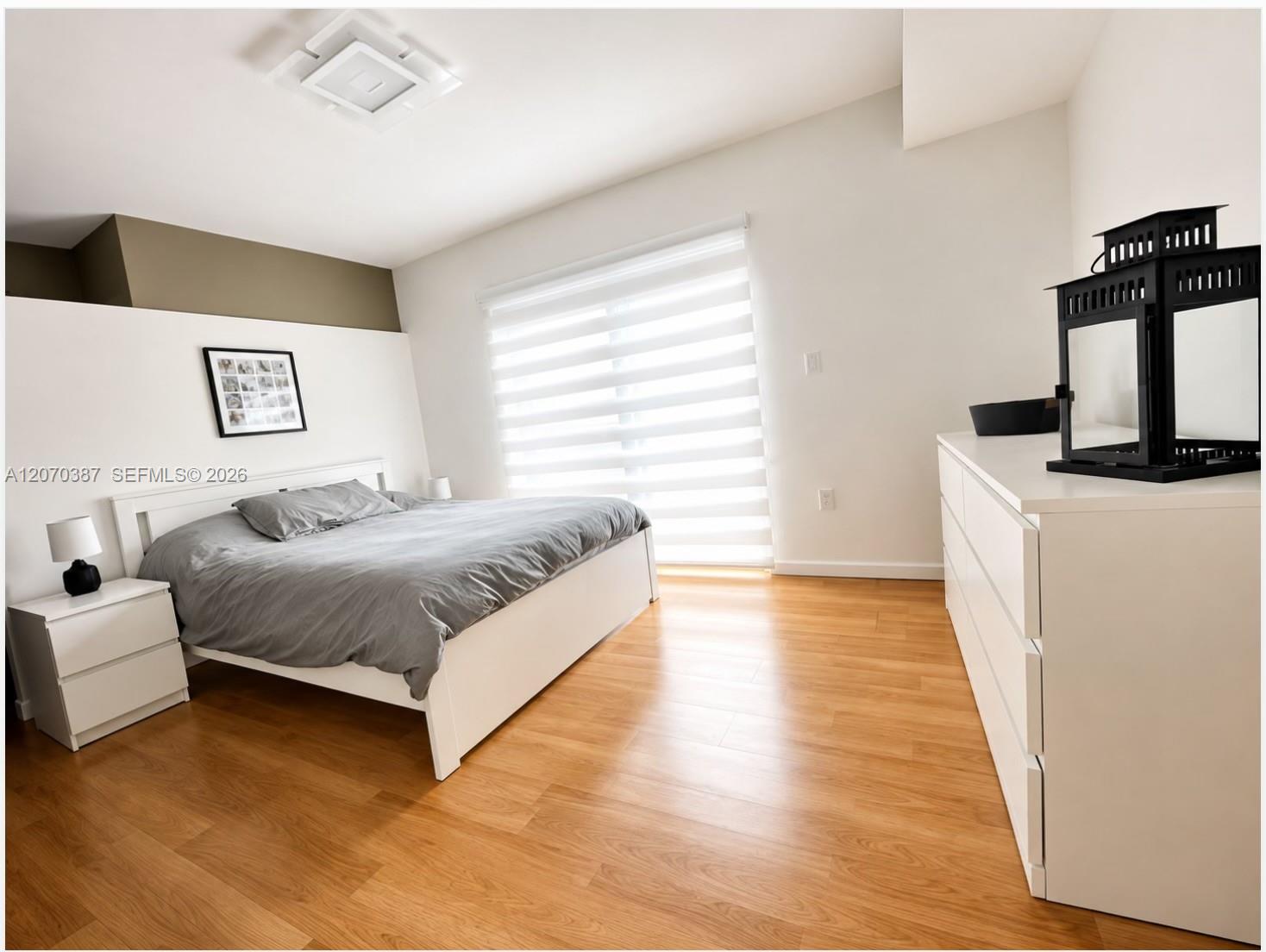 1250 Lincoln Road 401 Property Photo 4