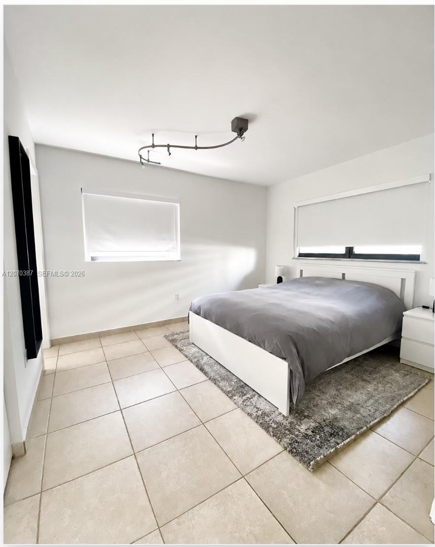 1250 Lincoln Road 401 Property Photo 11