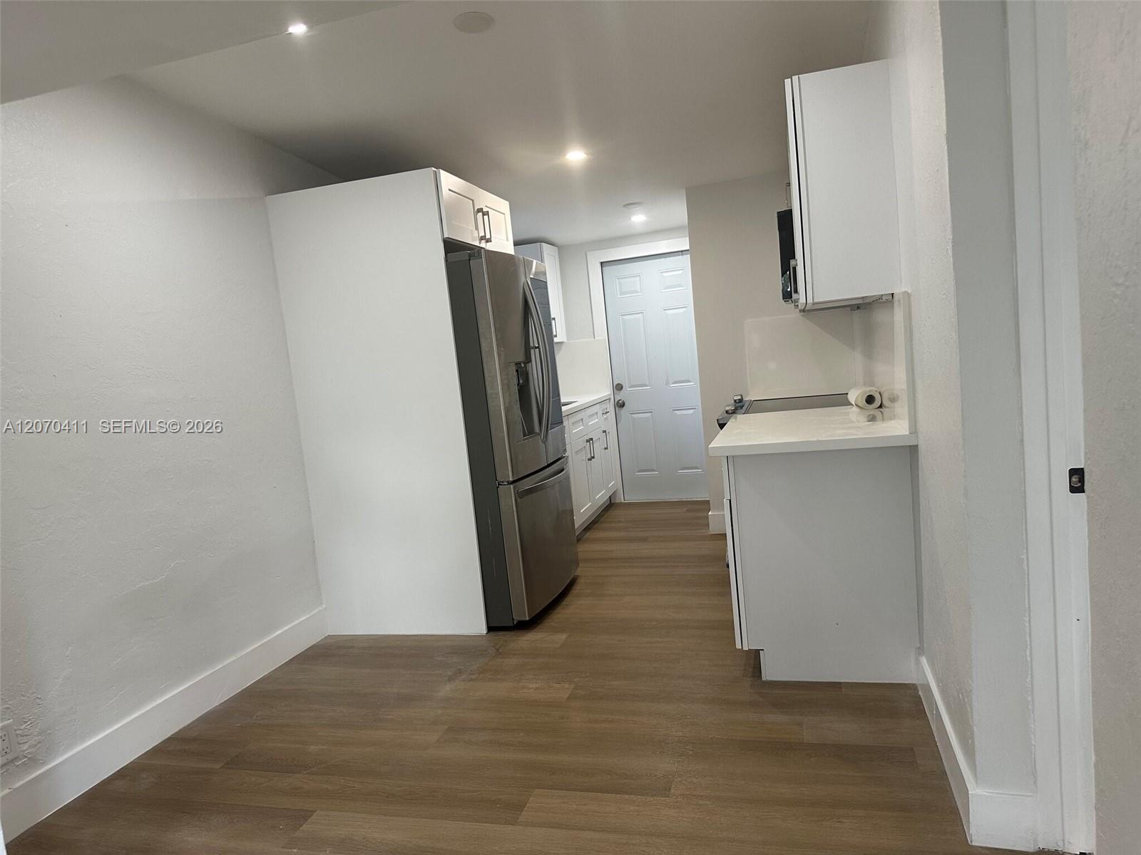 2120 Service Road Property Photo 5