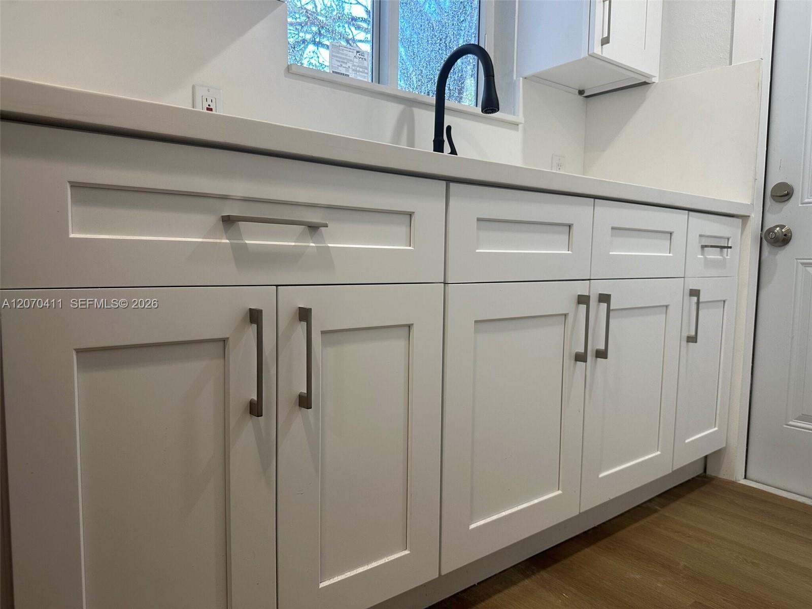 2120 Service Road Property Photo 17
