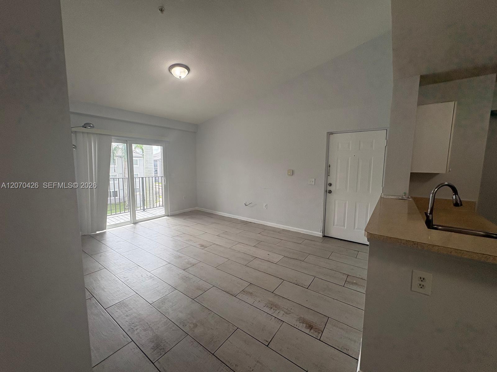 15480 Sw 284th Street 2303 Property Photo 3