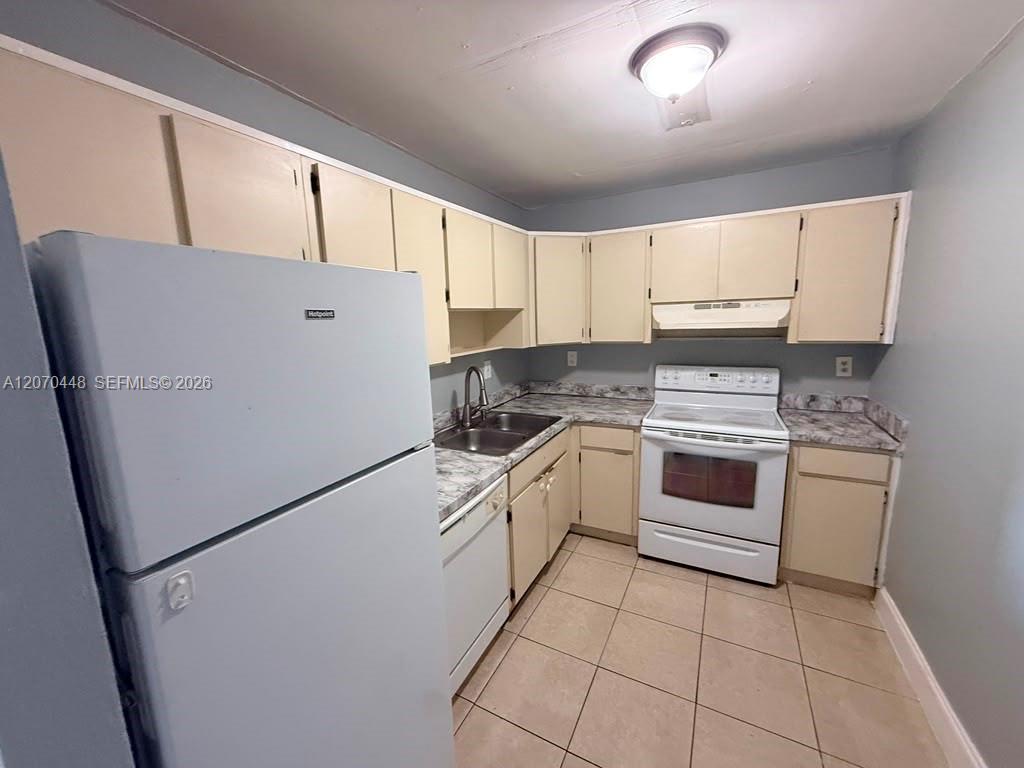 5775 W 20th Avenue 402 Property Photo 8