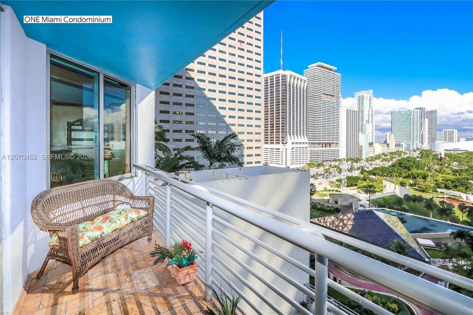 335 S Biscayne Boulevard 1500 Property Photo 4
