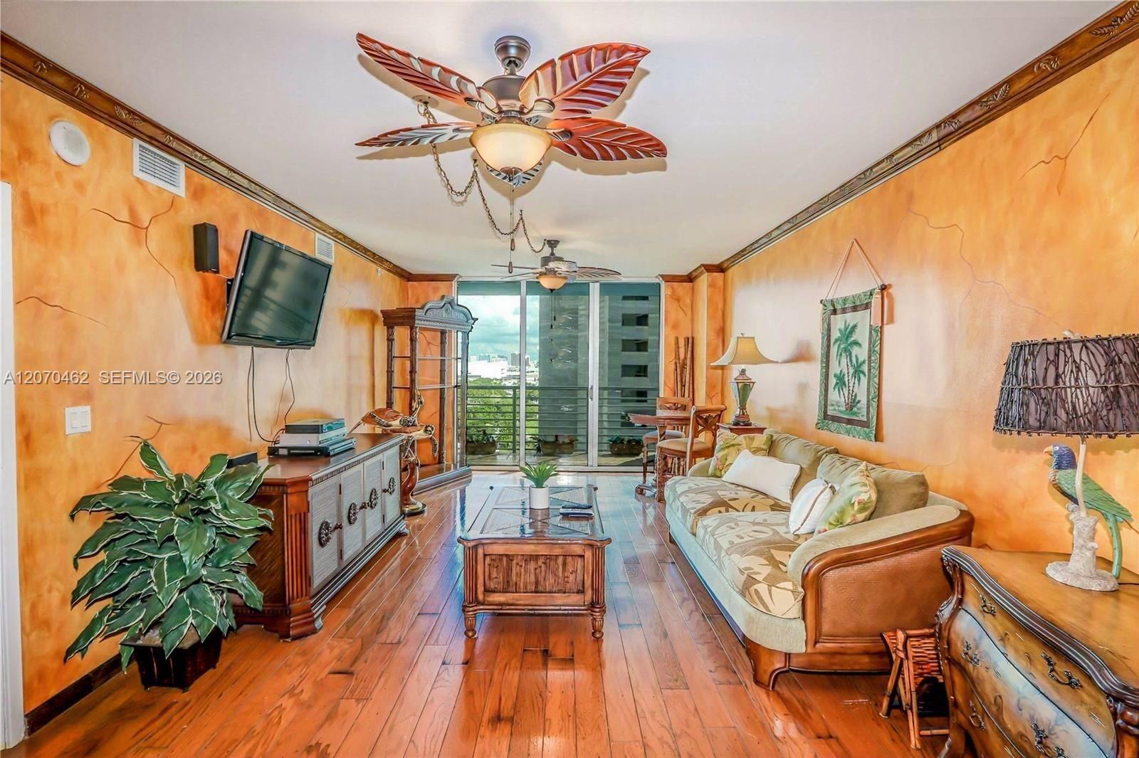 335 S Biscayne Boulevard 1500 Property Photo 6