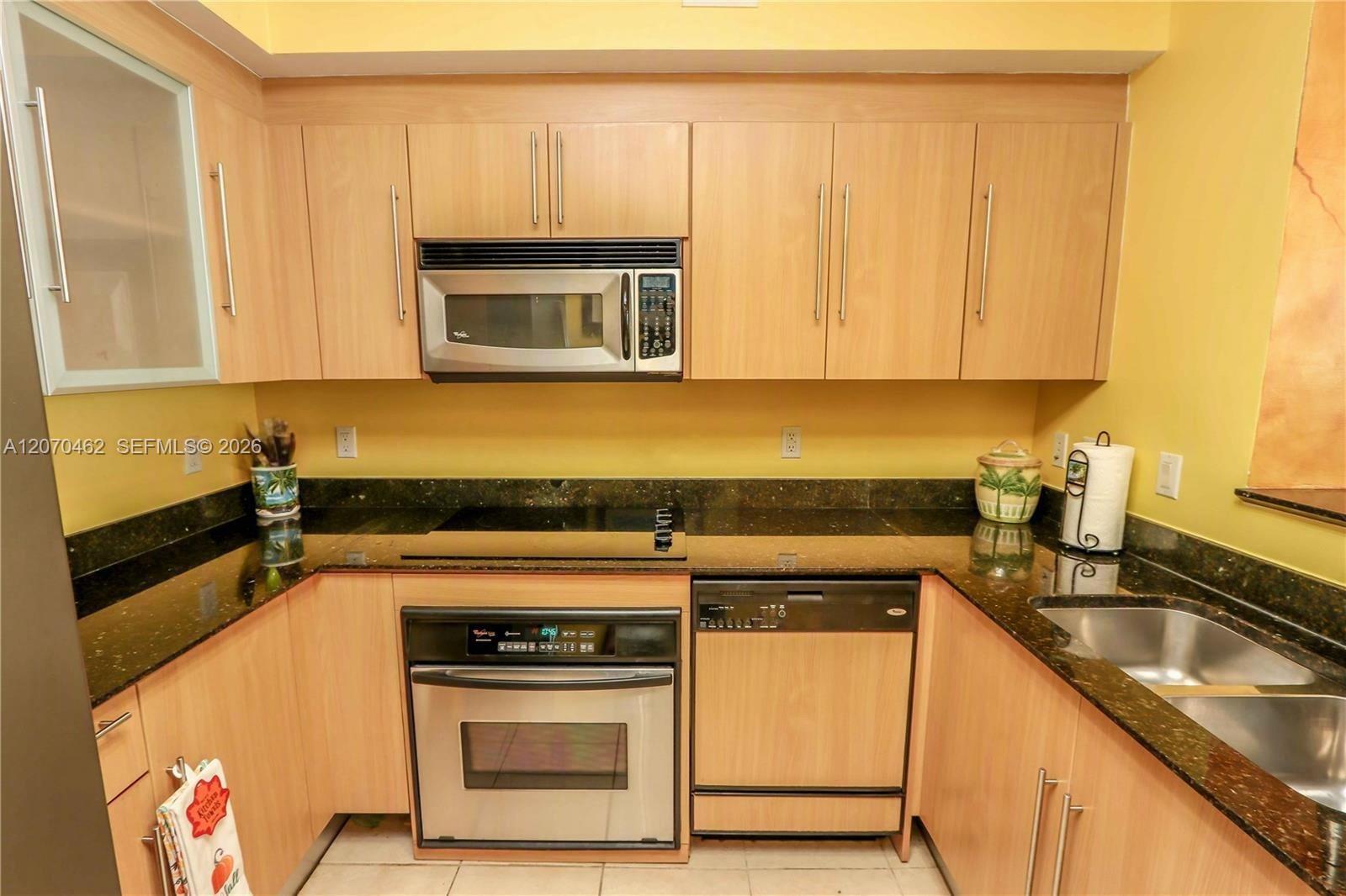 335 S Biscayne Boulevard 1500 Property Photo 10
