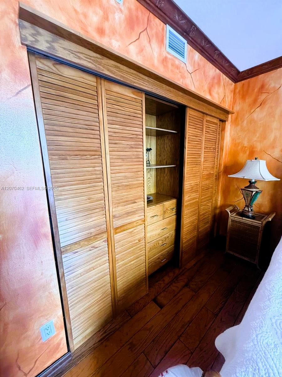 335 S Biscayne Boulevard 1500 Property Photo 15