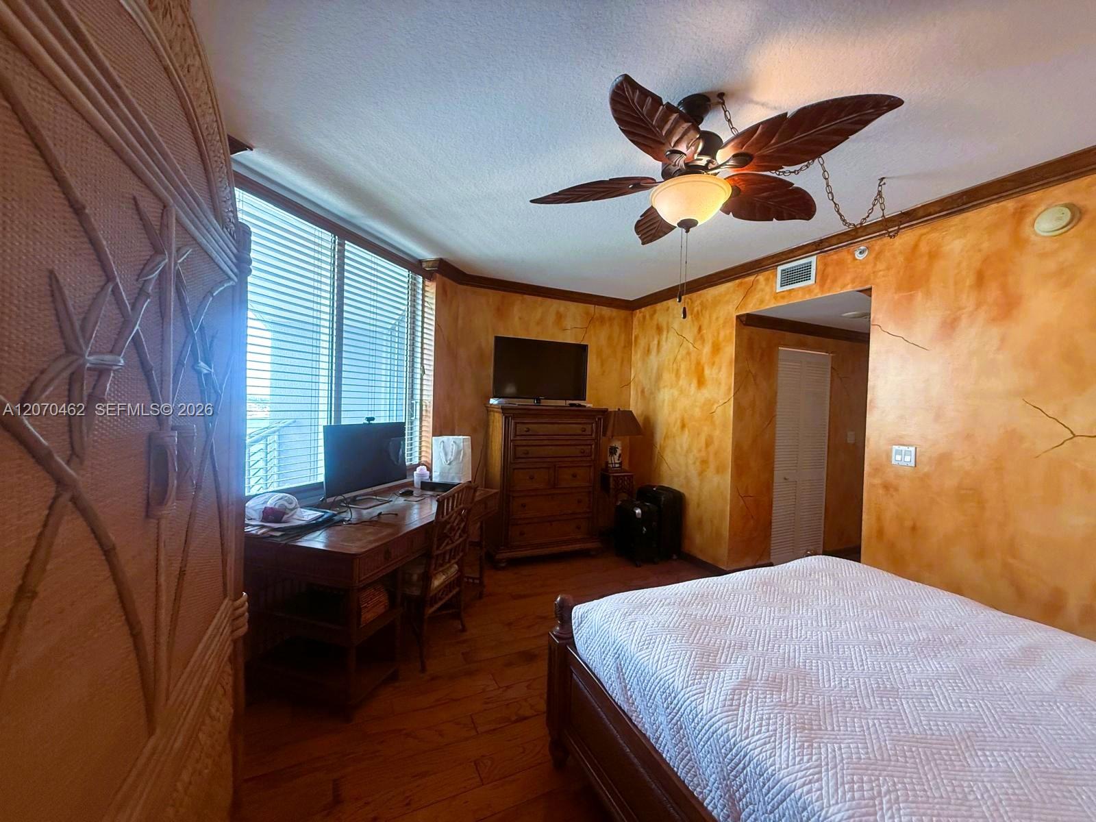 335 S Biscayne Boulevard 1500 Property Photo 25