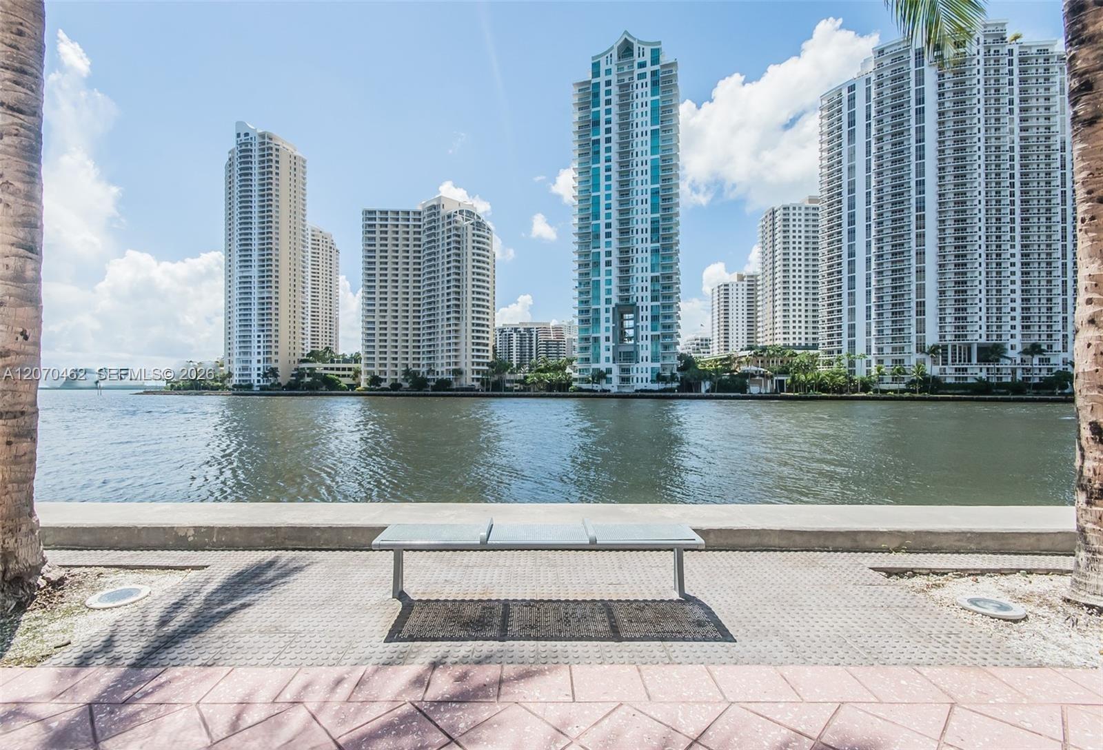 335 S Biscayne Boulevard 1500 Property Photo 69