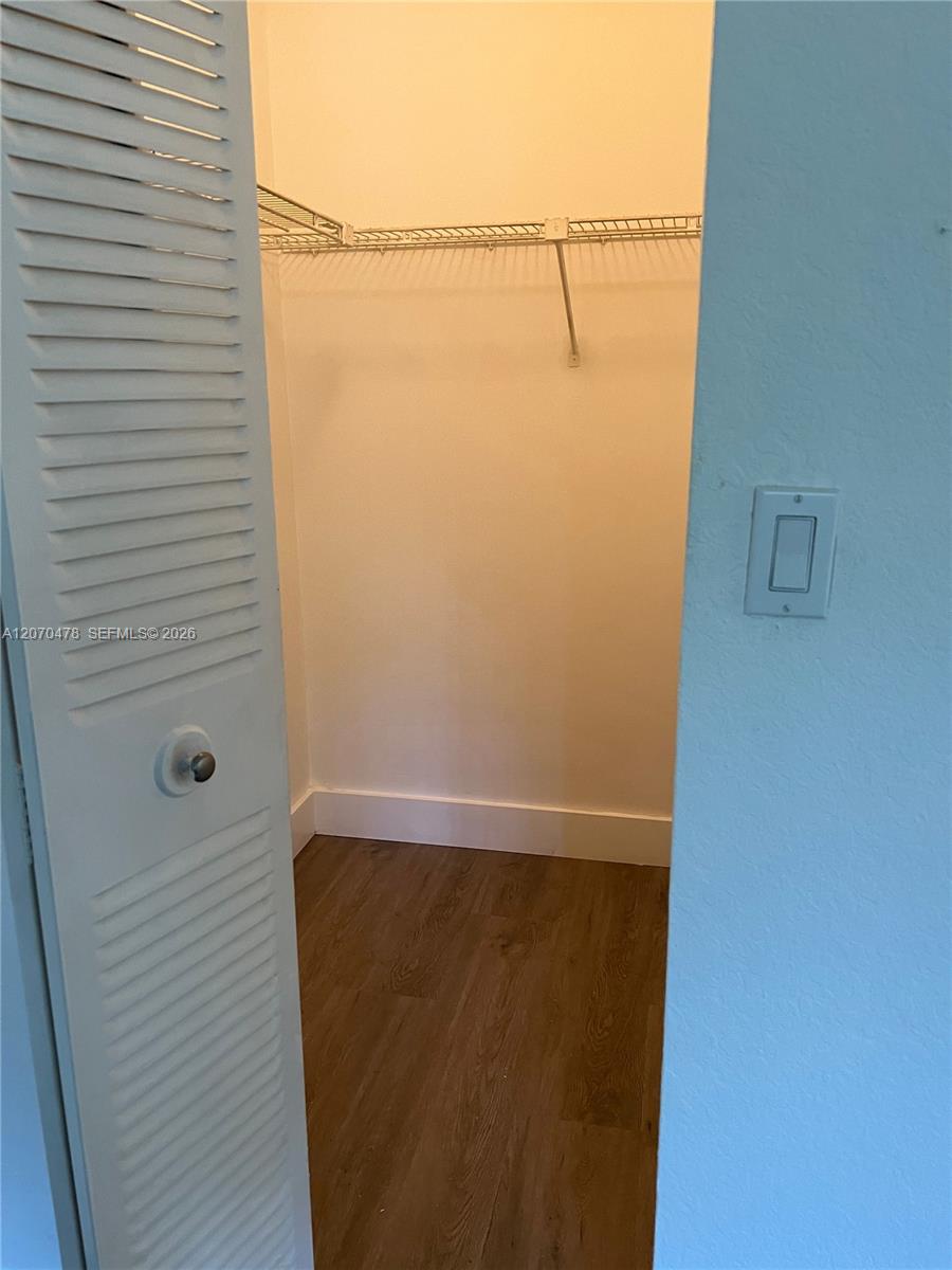 1267 Sw 46th Avenue 2308 Property Photo 6