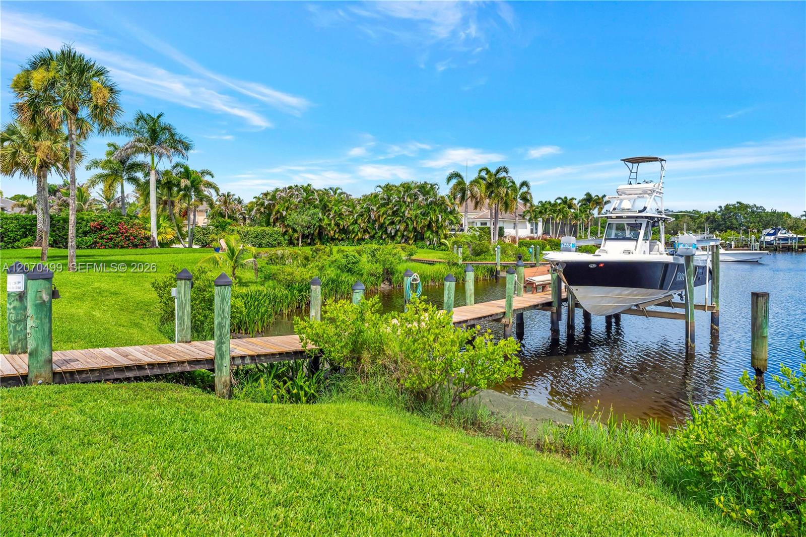 665 Sw Yacht Basin Way Property Photo 43