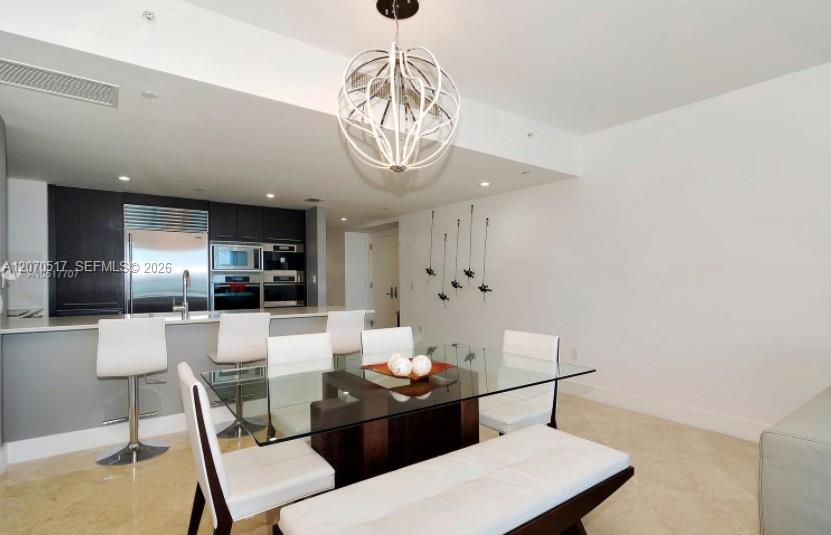 A12070517 Property Photo 6