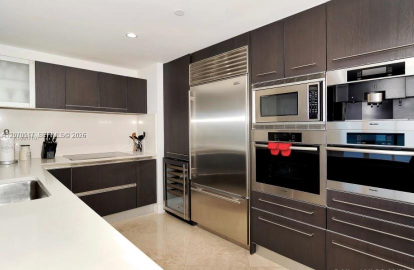 A12070517 Property Photo 9
