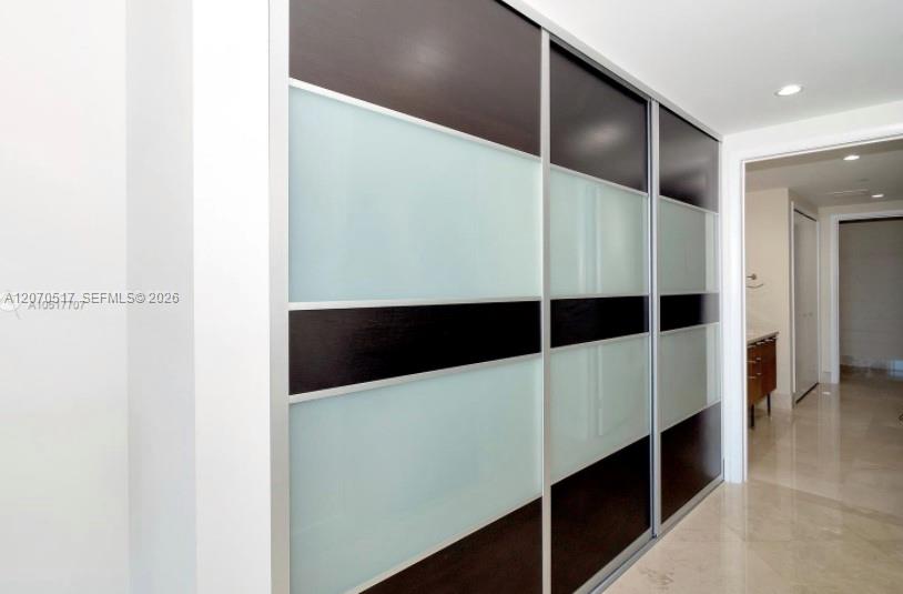 A12070517 Property Photo 14