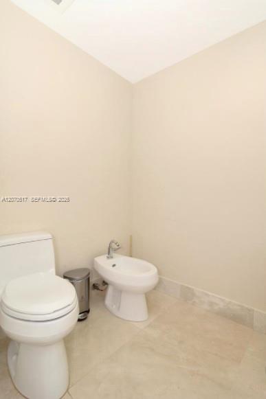A12070517 Property Photo 19