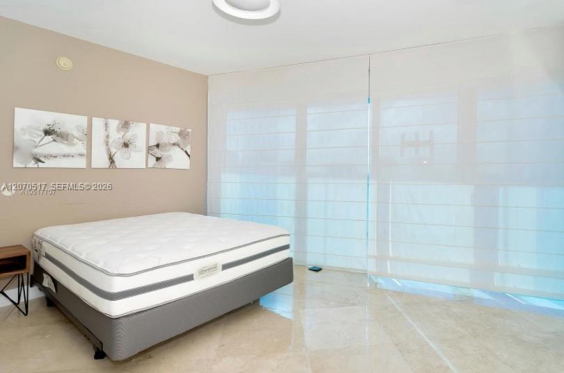 A12070517 Property Photo 22