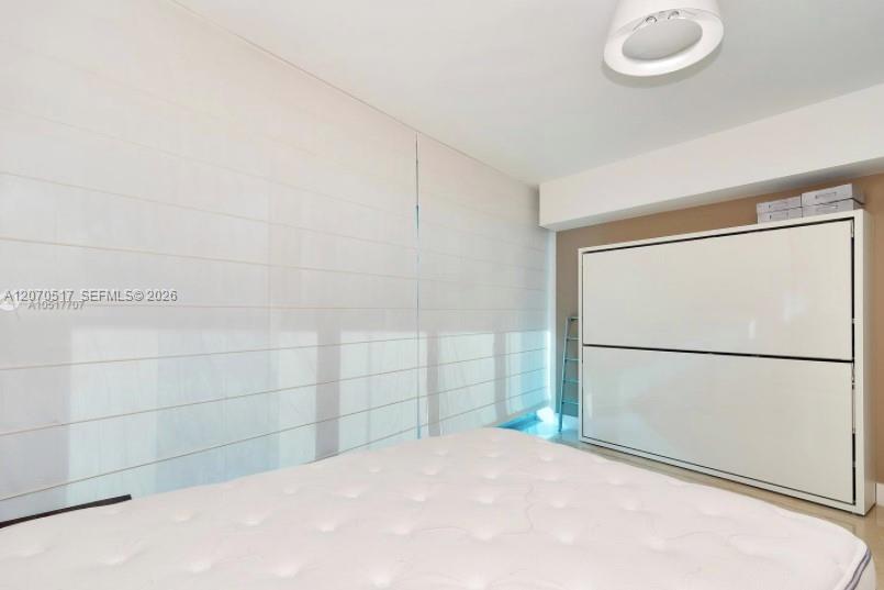 A12070517 Property Photo 23