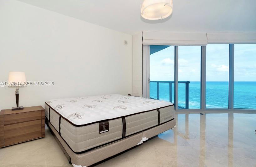 A12070517 Property Photo 28