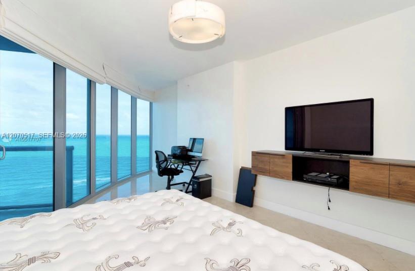 A12070517 Property Photo 29