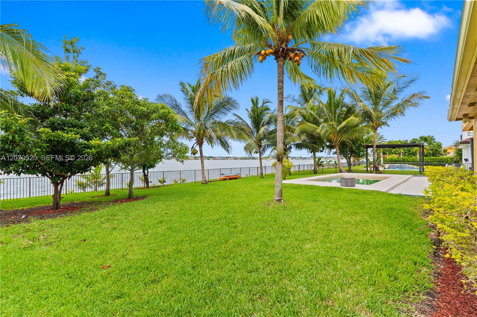 18794 Sw 17th Court Property Photo 6