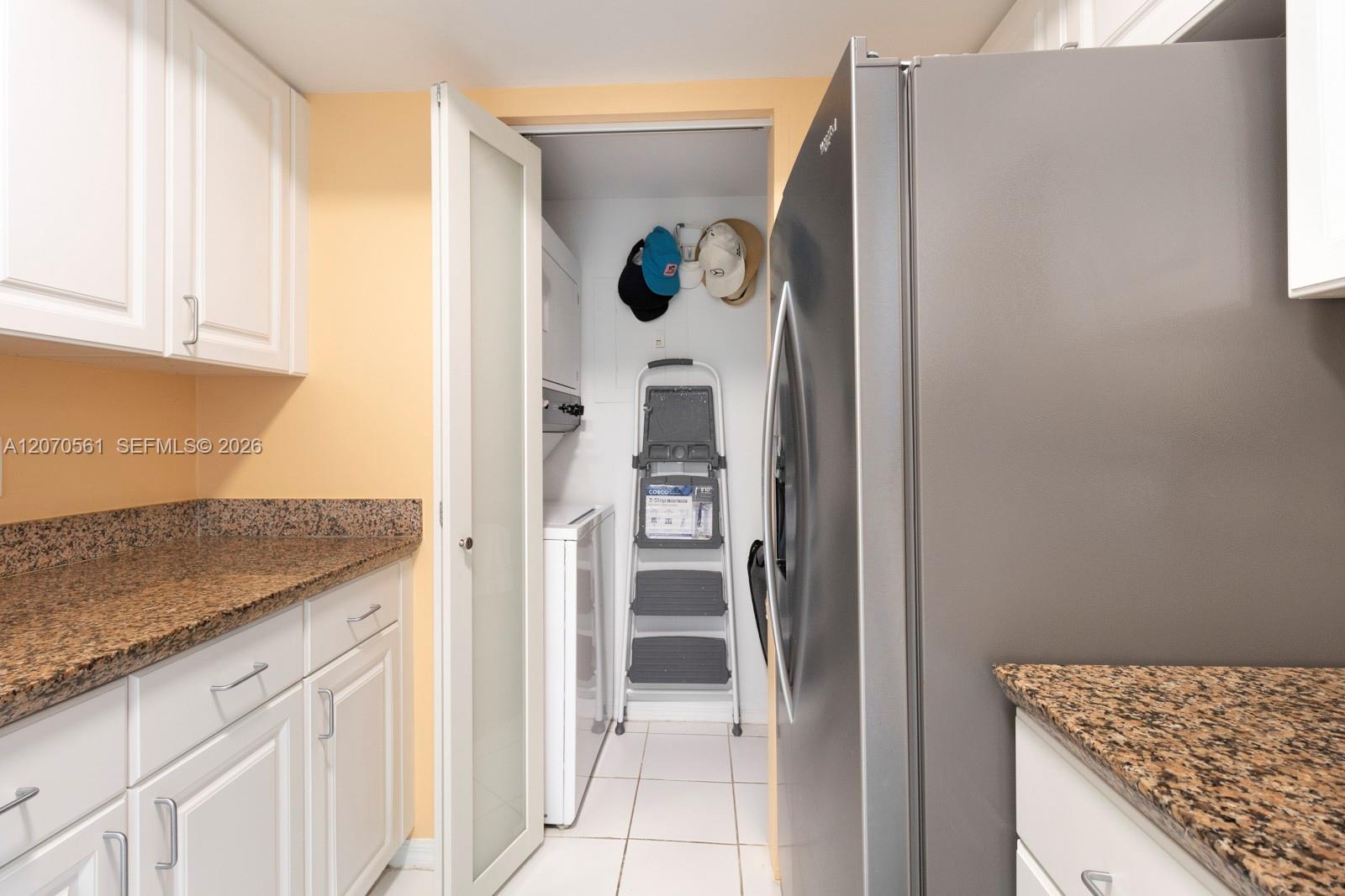 90 Alton Road 1005 Property Photo 15