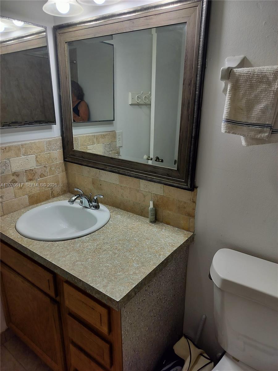 213 Woodbridge Drive Property Photo 4