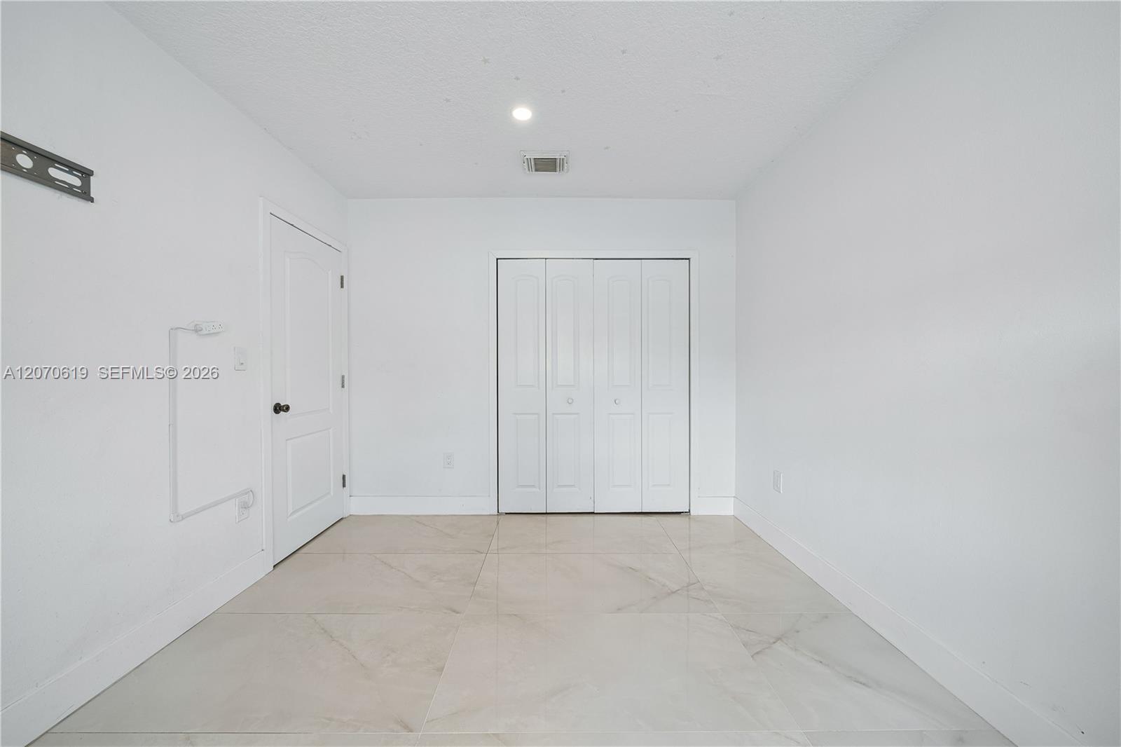 2902 Sw 136th Court Property Photo 19