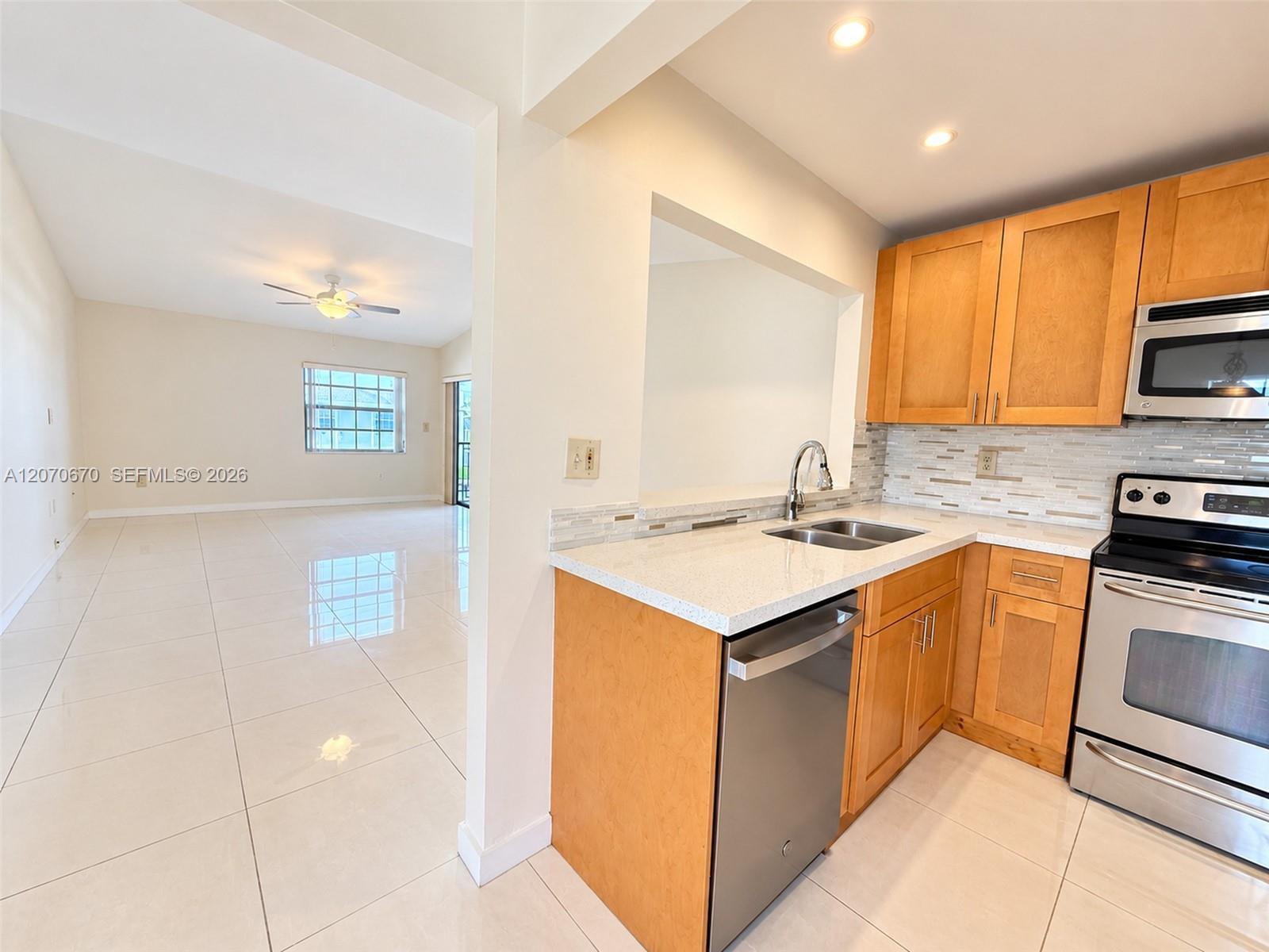 454 NE 210th Circle Terrace 202-7B Property Photo 1