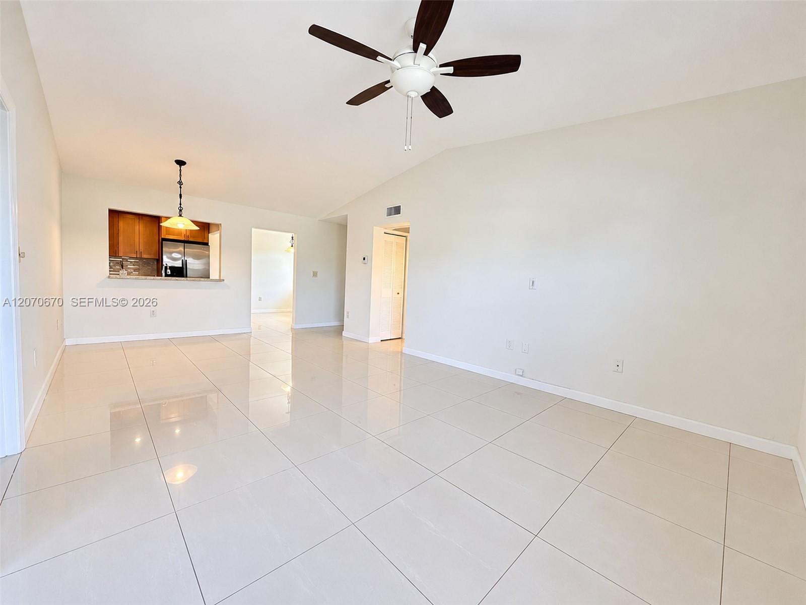 454 Ne 210th Circle Terrace 202-7b Property Photo 7