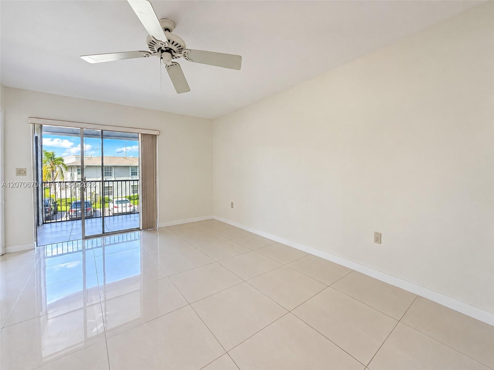 454 Ne 210th Circle Terrace 202-7b Property Photo 13