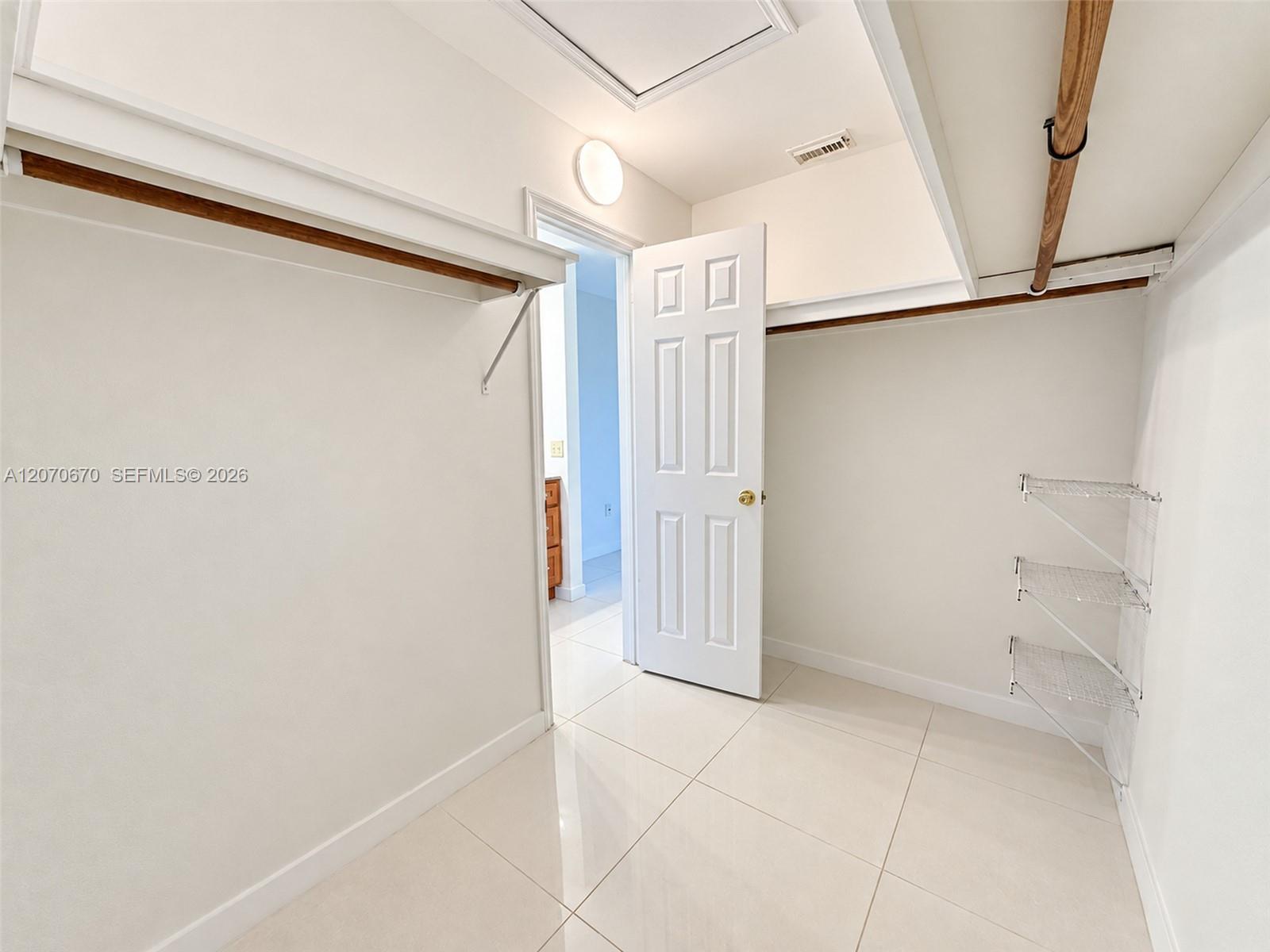 454 Ne 210th Circle Terrace 202-7b Property Photo 17