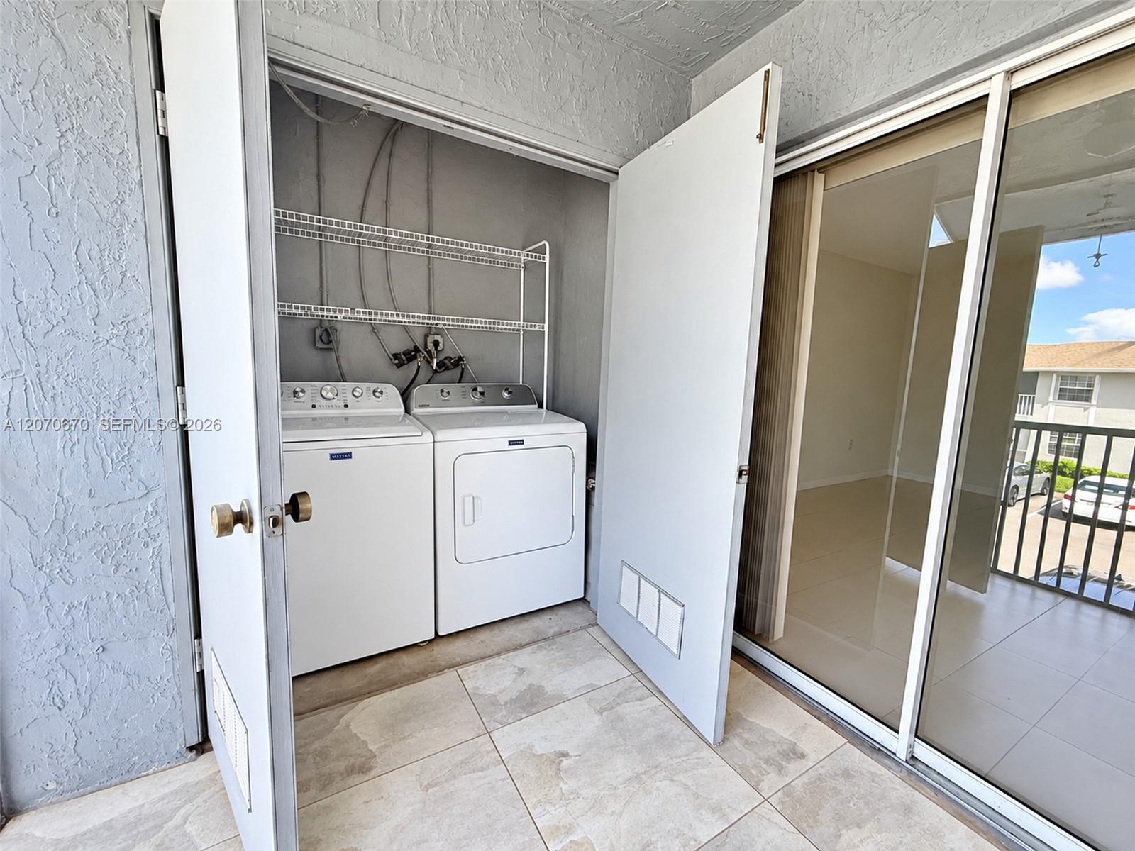 454 Ne 210th Circle Terrace 202-7b Property Photo 22
