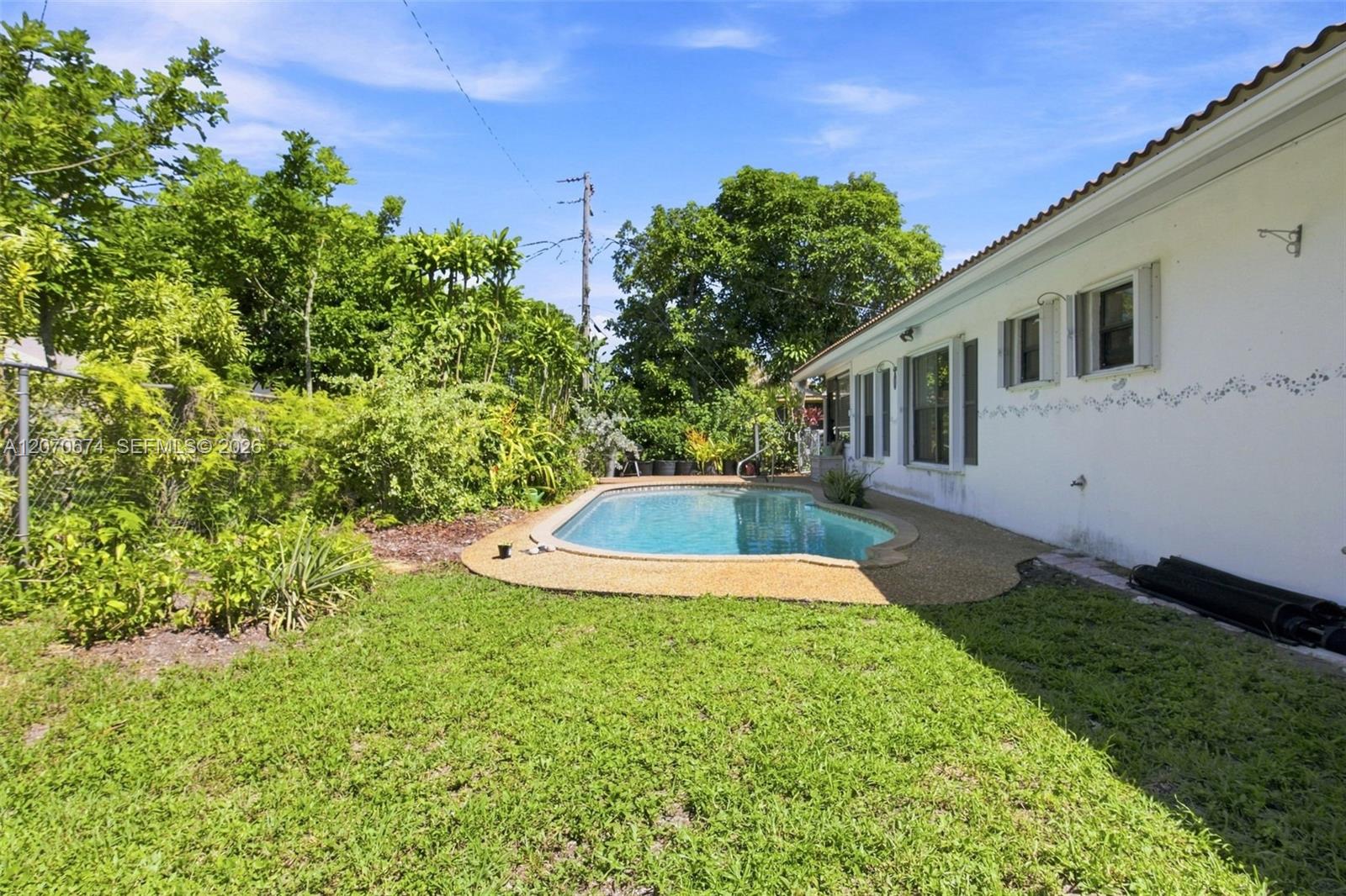 4121 Nw 78th Way Property Photo 14