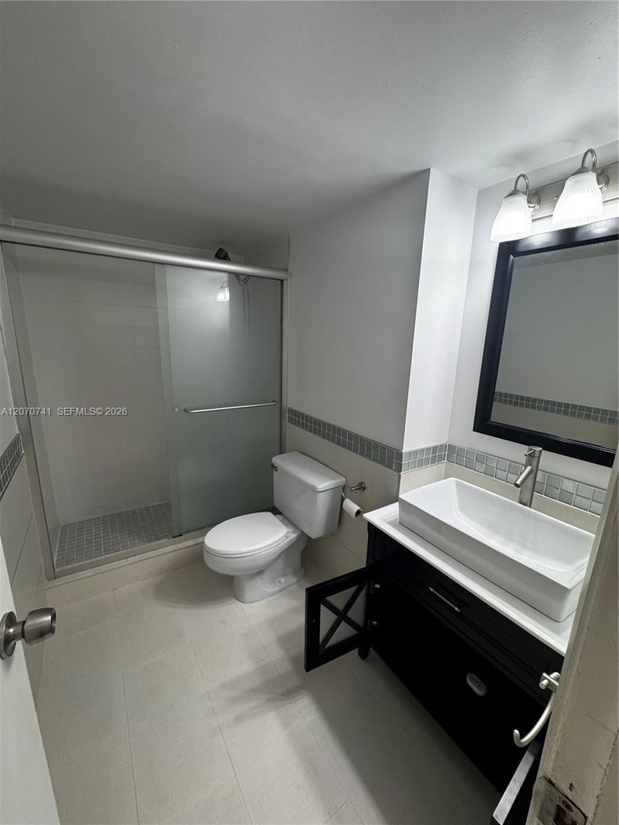 A12070741 Property Photo 14
